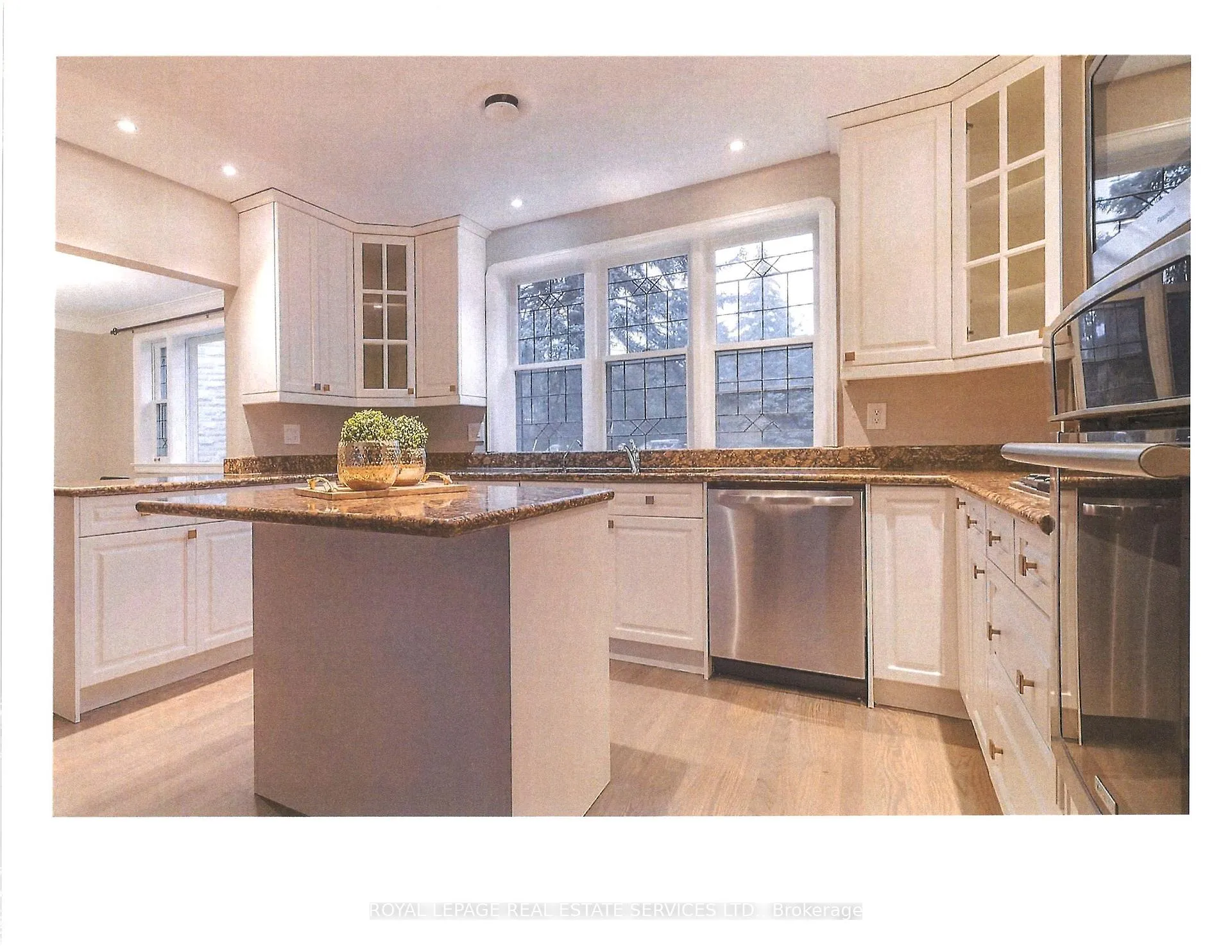 Photo 13 of 2 Stinson Circle, Toronto, O'Connor-Parkview — HOMEH