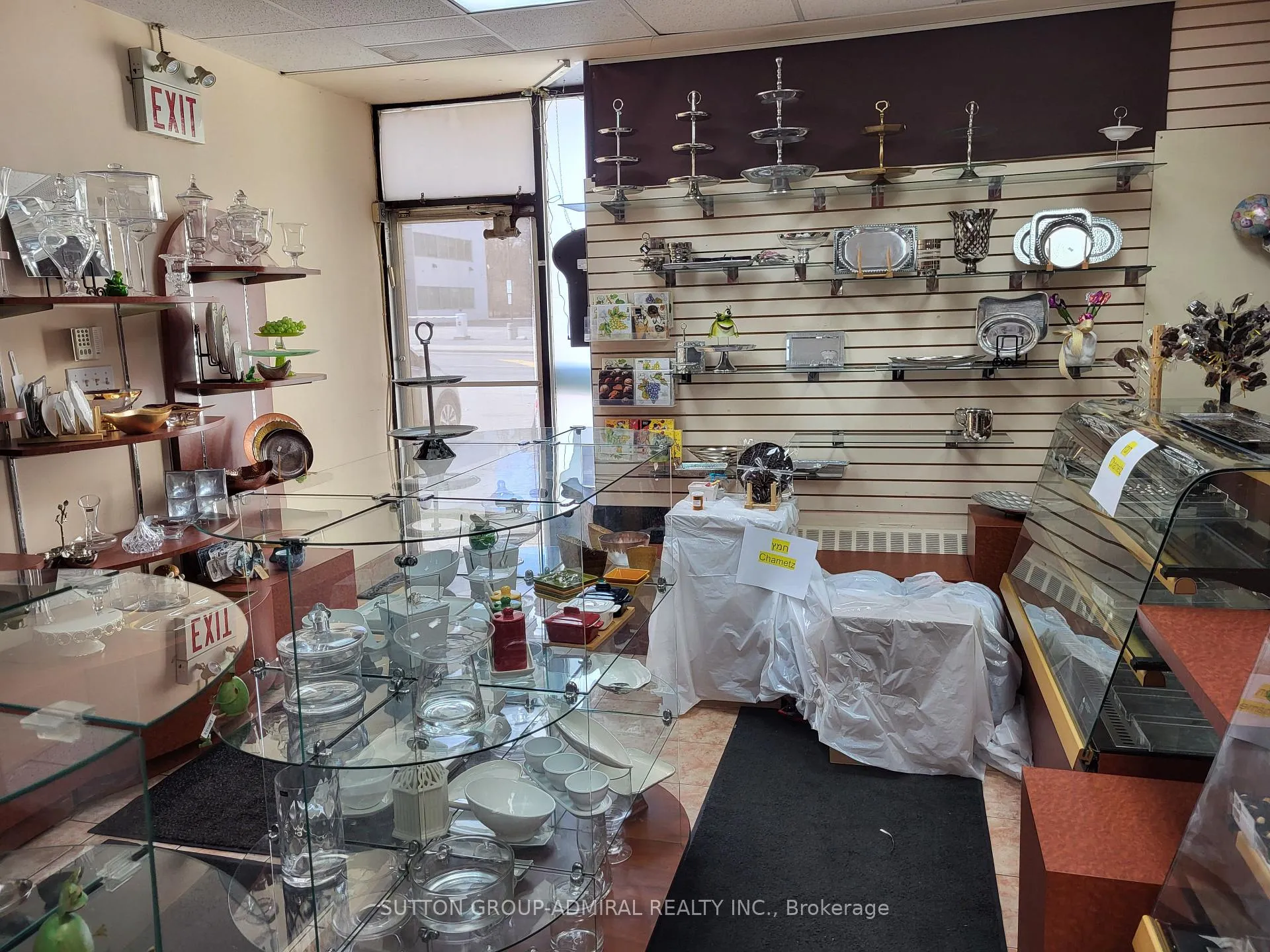 Photo 2 of 2839 Bathurst Street, Toronto, Bedford Park-Nortown — HOMEH