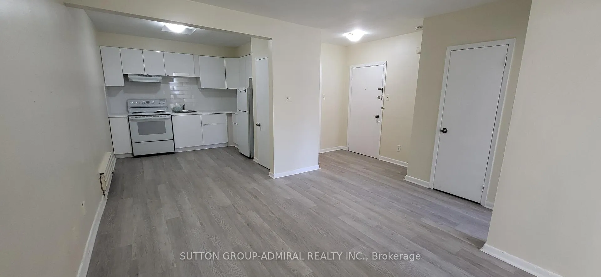 Photo 5 of 2839 Bathurst Street, Toronto, Bedford Park-Nortown — HOMEH