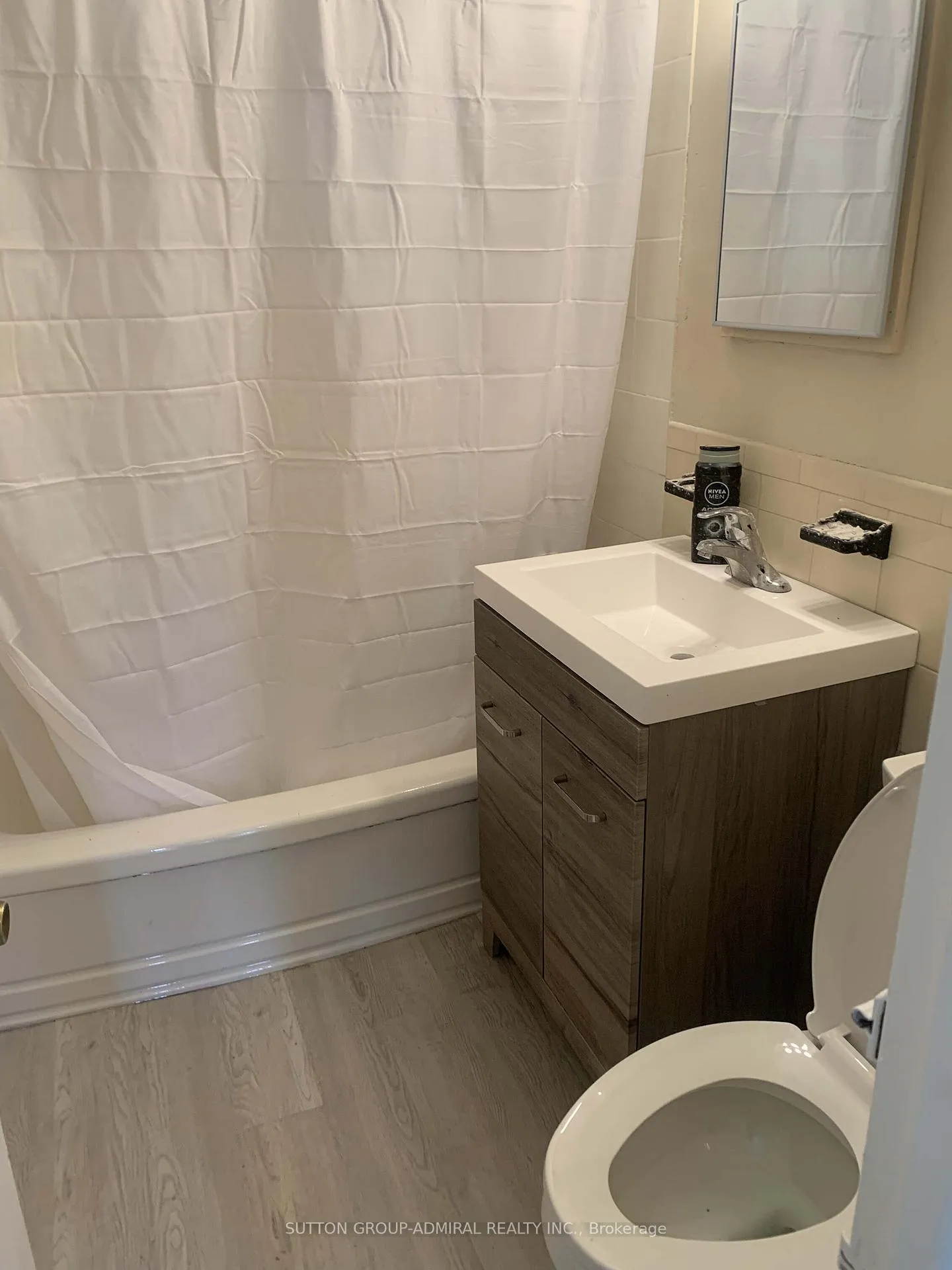 Photo 14 of 2839 Bathurst Street, Toronto, Bedford Park-Nortown — HOMEH