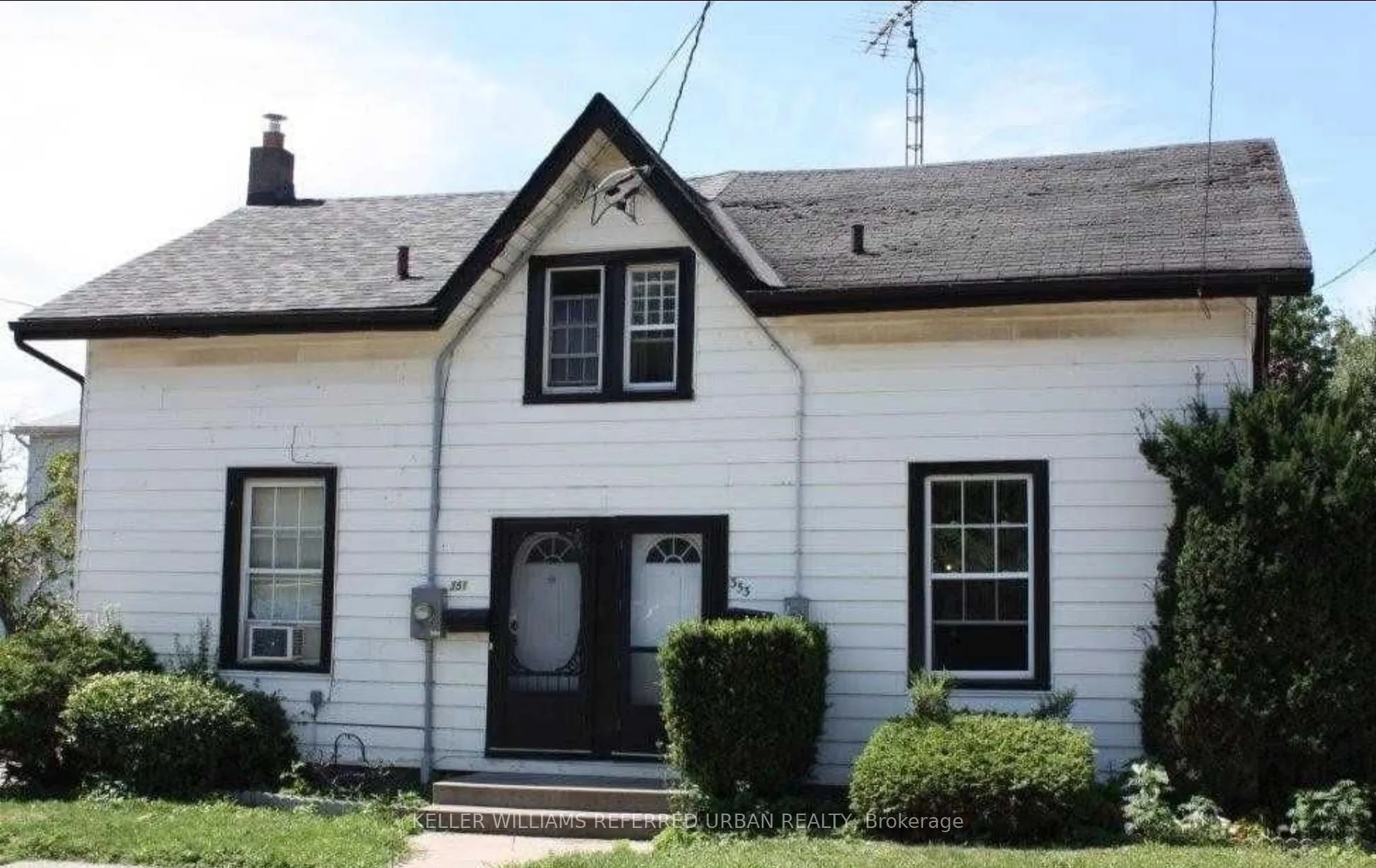 Front of 351 John Street