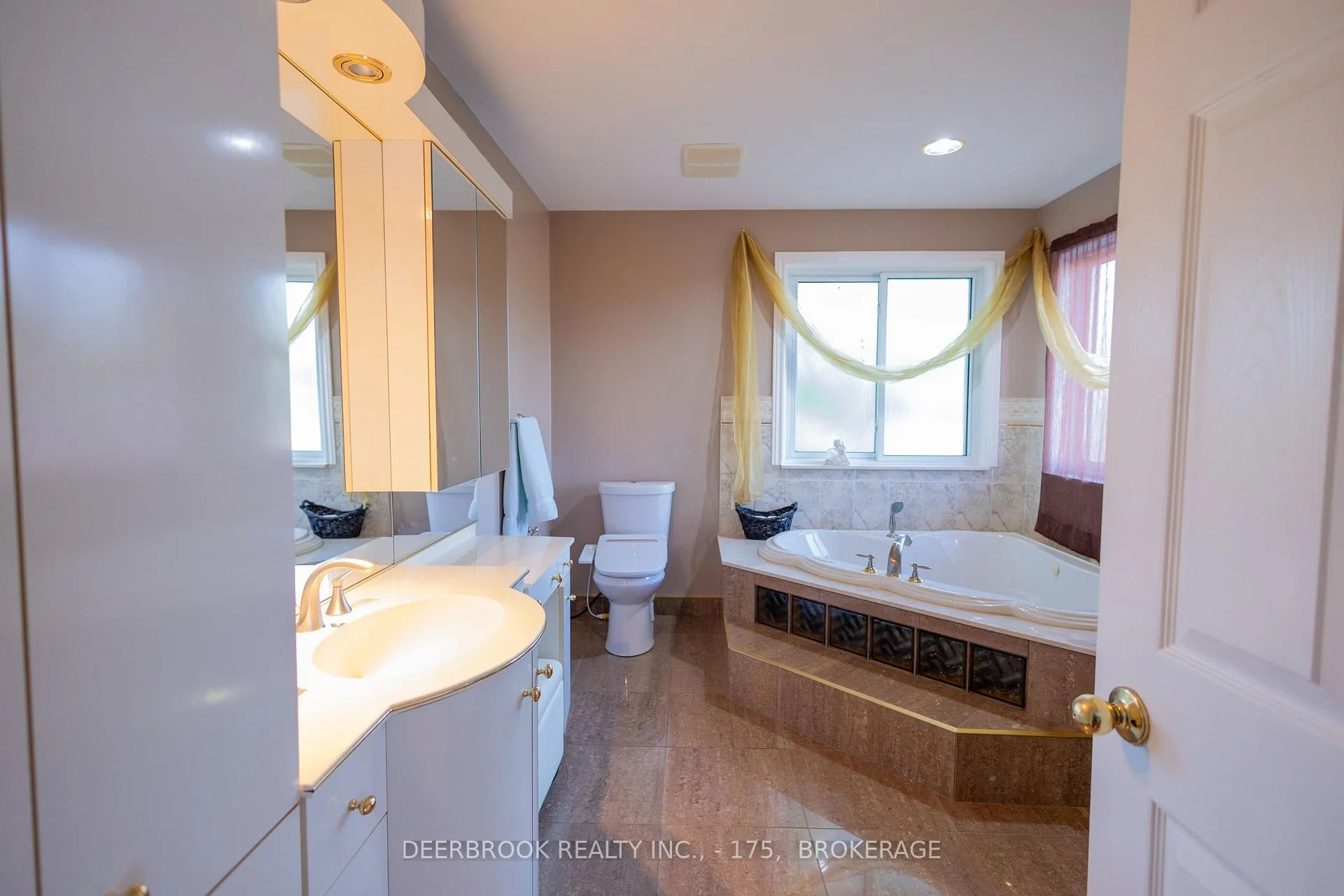 Photo 20 of 210 Martindale Lane, Lakeshore — HOMEH