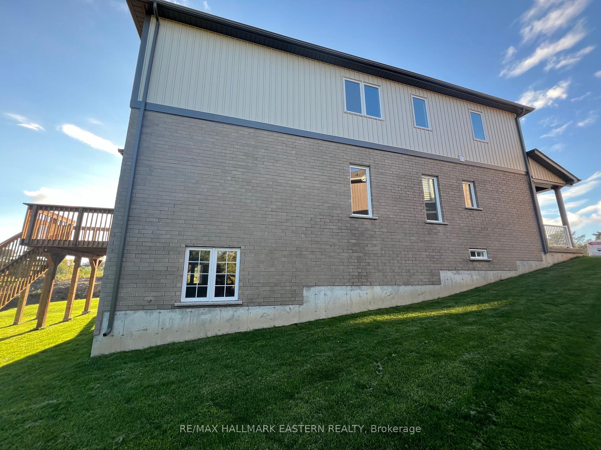 Photo 2 of 37 Coldbrook Drive, Cavan Monaghan, Cavan Twp — HOMEH