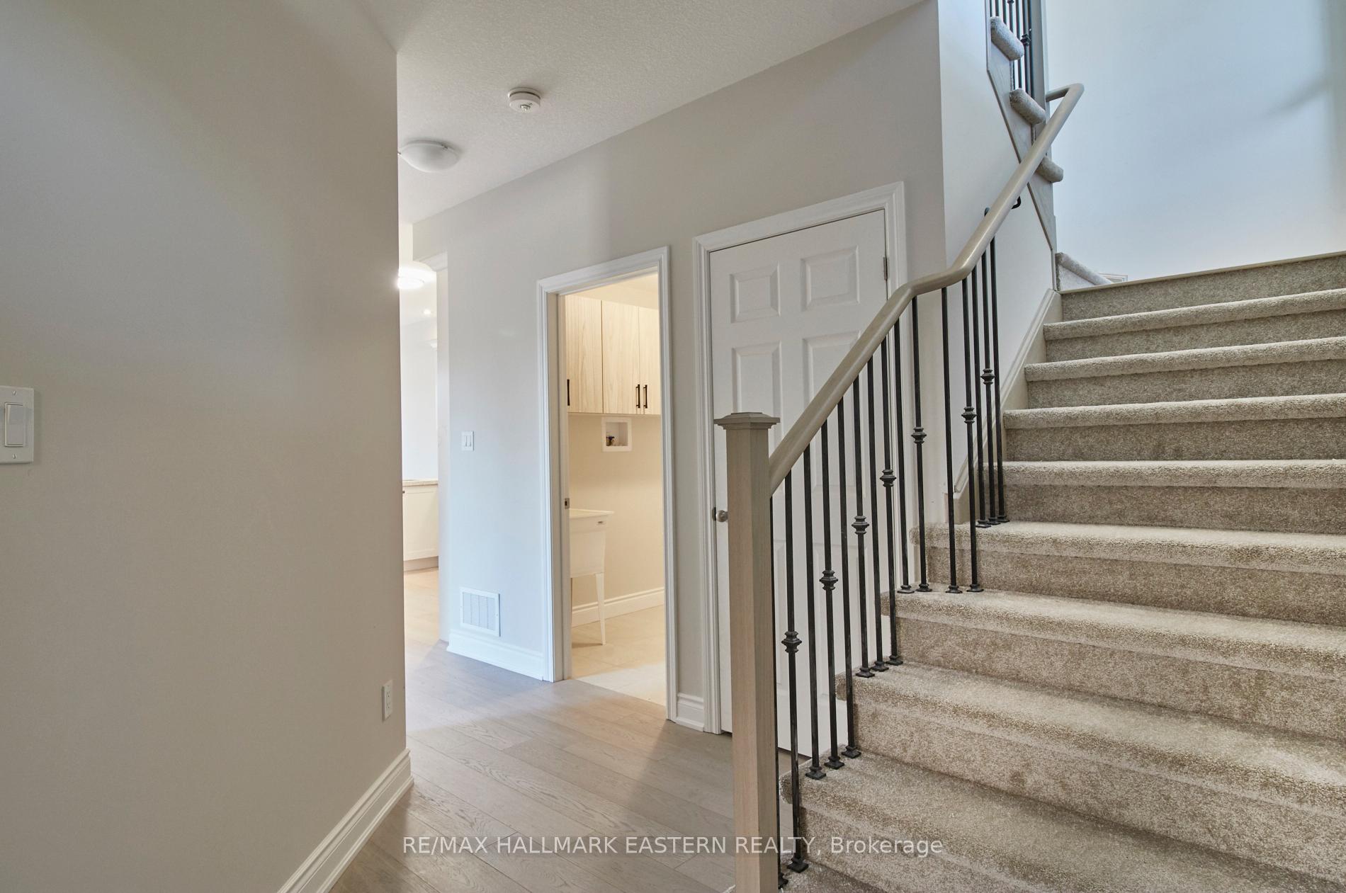 Photo 18 of 37 Coldbrook Drive, Cavan Monaghan, Cavan Twp — HOMEH