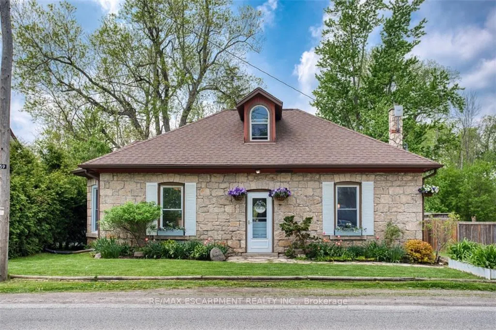 Front of 1539 Brock Road