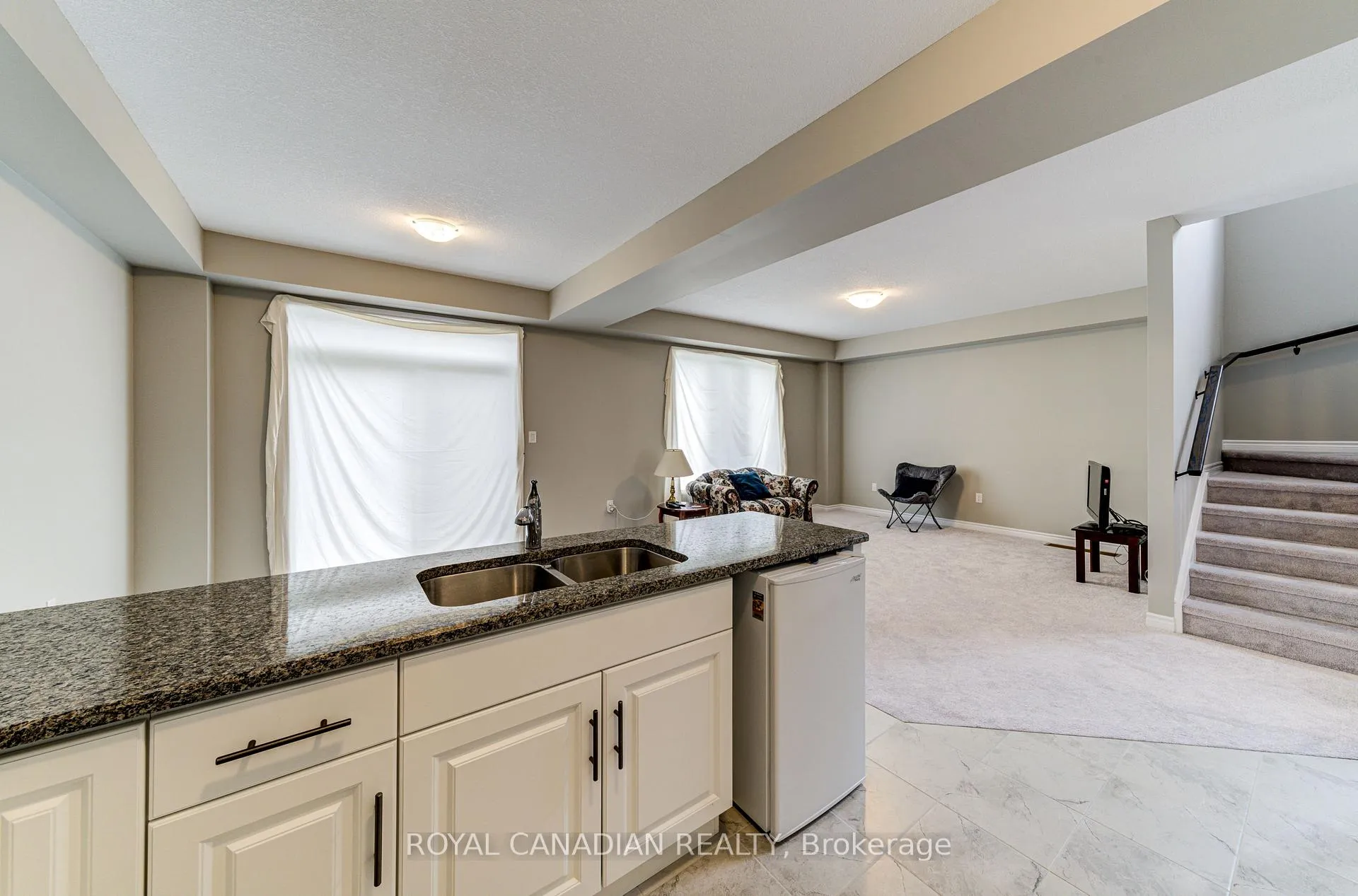 Photo 16 of 1048 Wright Drive, Midland — HOMEH