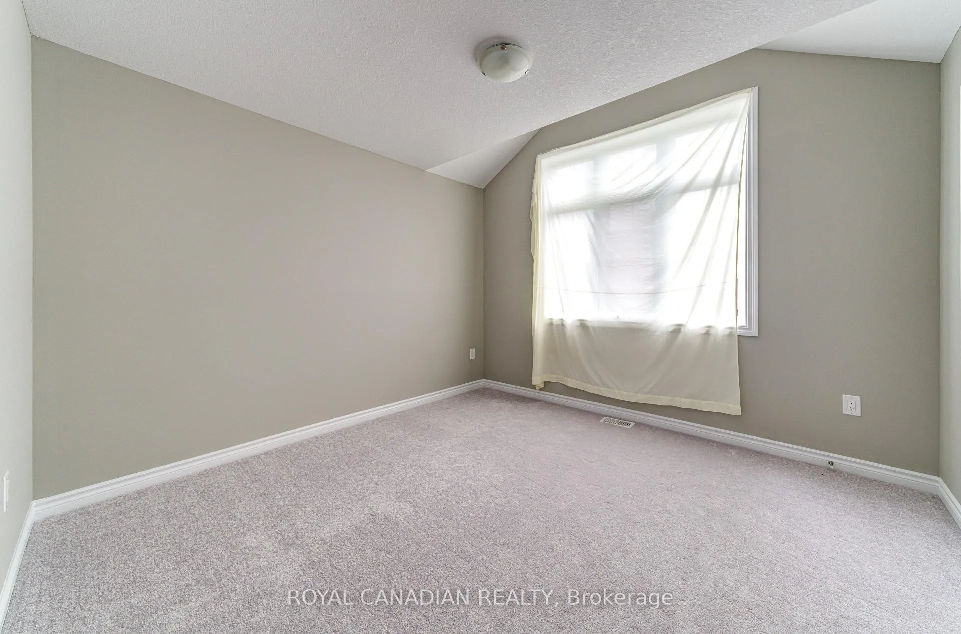 Photo 21 of 1048 Wright Drive, Midland — HOMEH