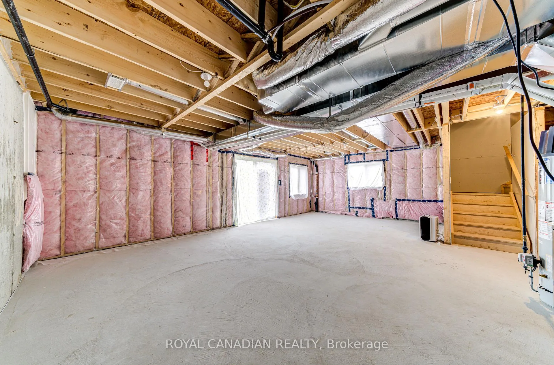 Photo 32 of 1048 Wright Drive, Midland — HOMEH