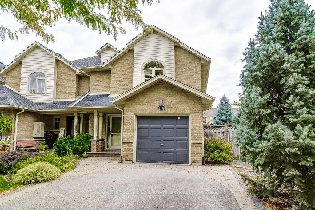 Photo 2 of 4114 Foxwood Drive, Burlington, Tansley — HOMEH