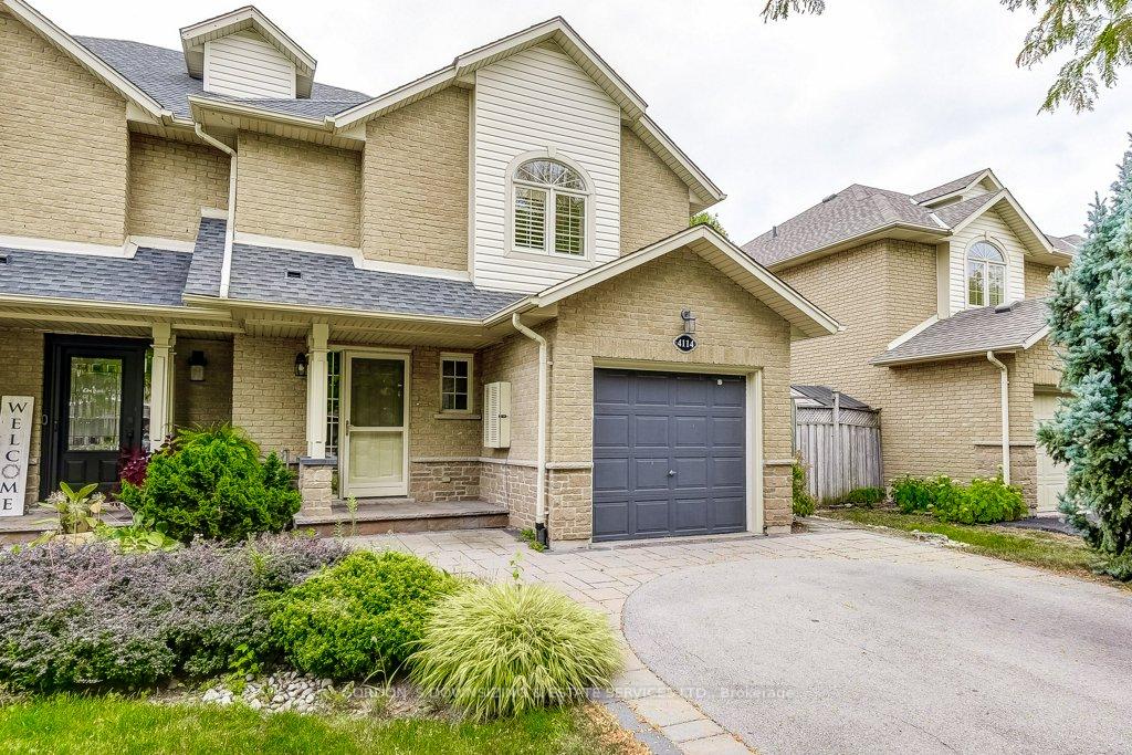 Photo 3 of 4114 Foxwood Drive, Burlington, Tansley — HOMEH