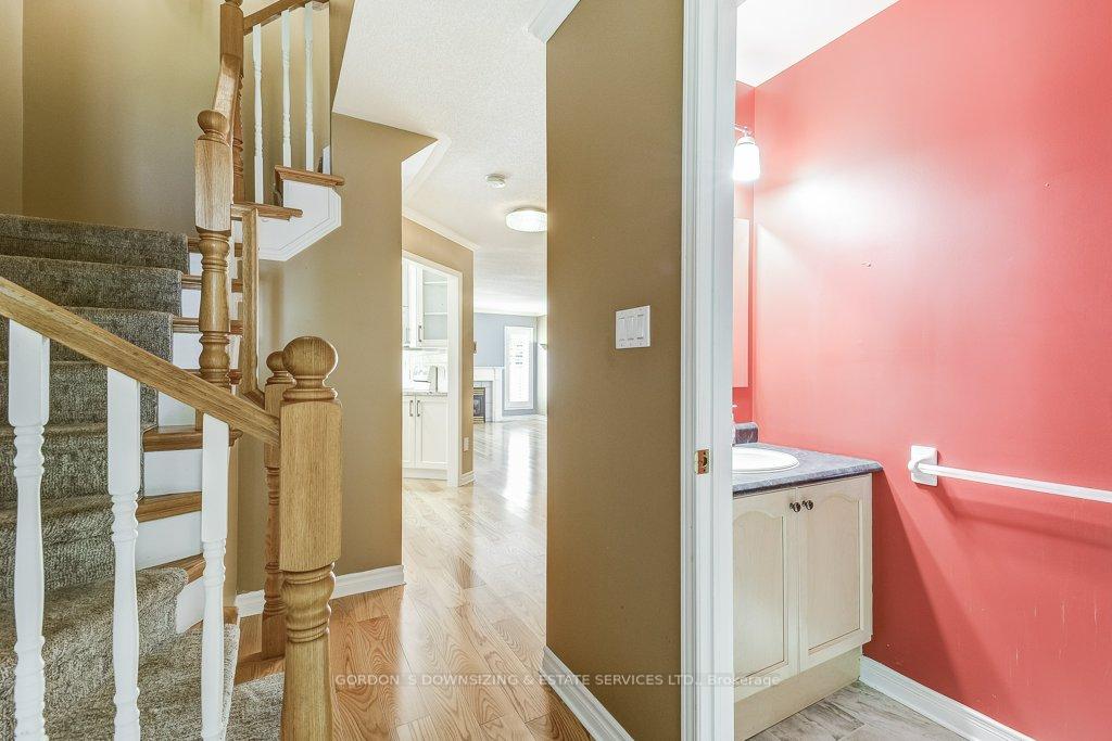 Photo 8 of 4114 Foxwood Drive, Burlington, Tansley — HOMEH
