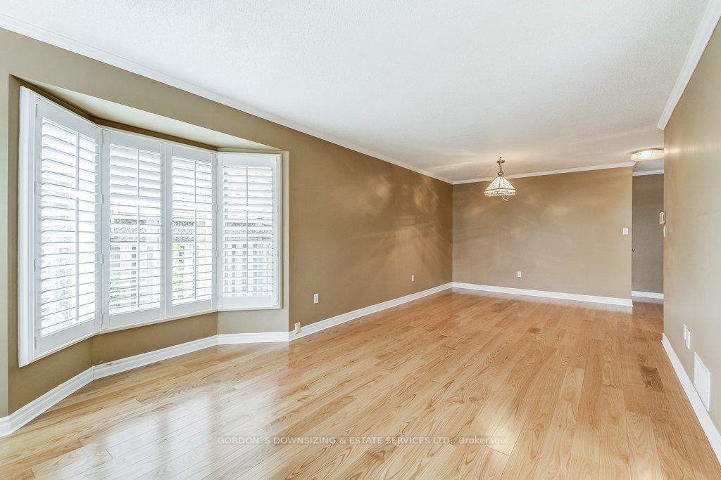 Photo 14 of 4114 Foxwood Drive, Burlington, Tansley — HOMEH