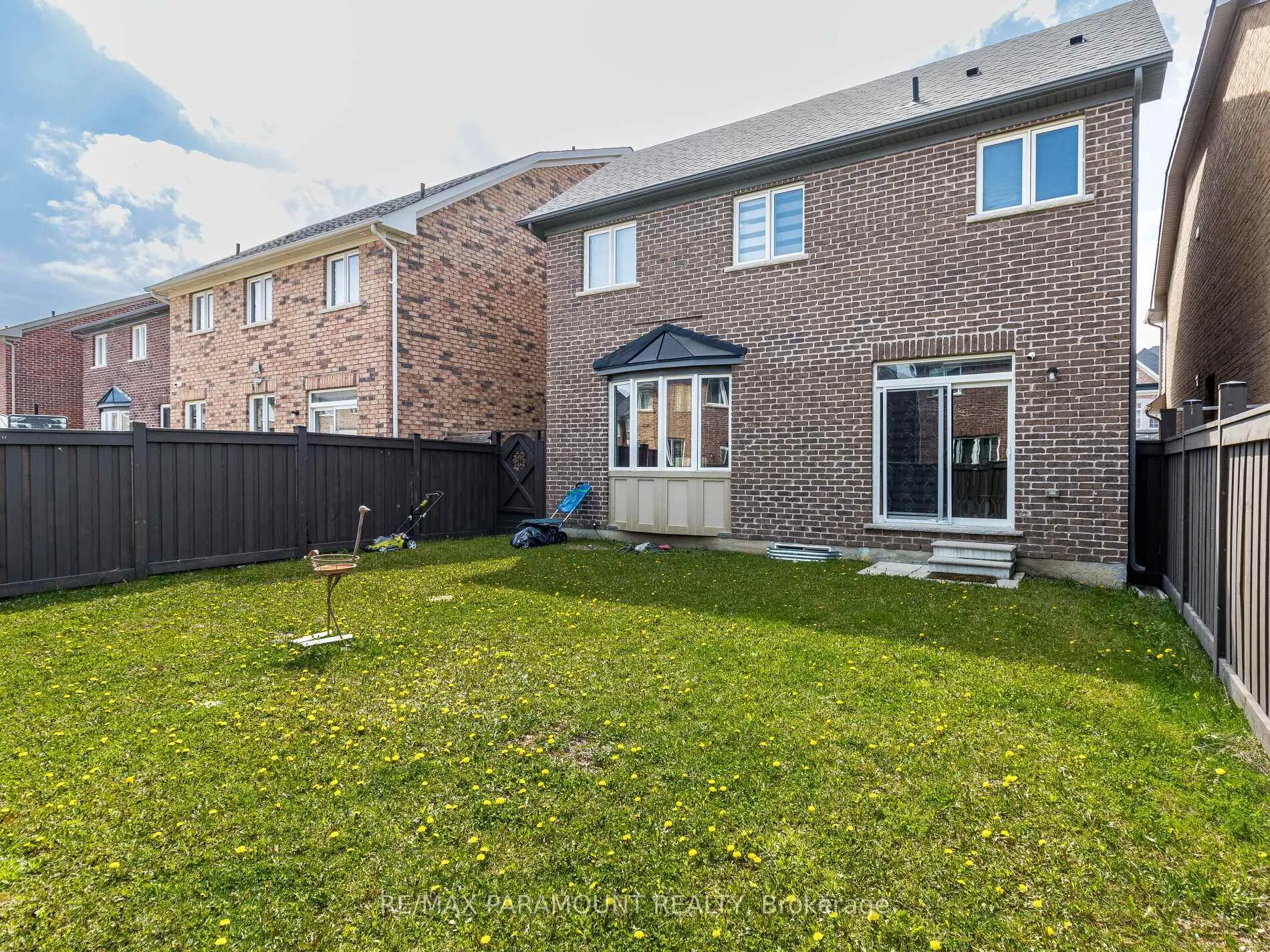 Photo 35 of 25 Helderman Street, Caledon, Rural Caledon — HOMEH