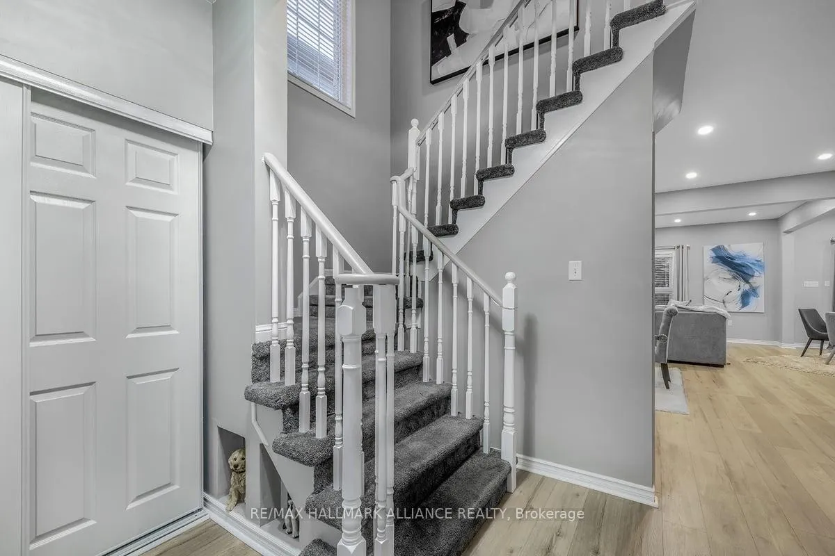 Photo 6 of 920 Ormond Drive, Oshawa, Samac — HOMEH