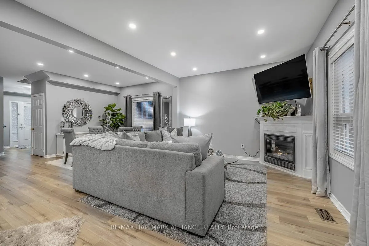 Photo 7 of 920 Ormond Drive, Oshawa, Samac — HOMEH