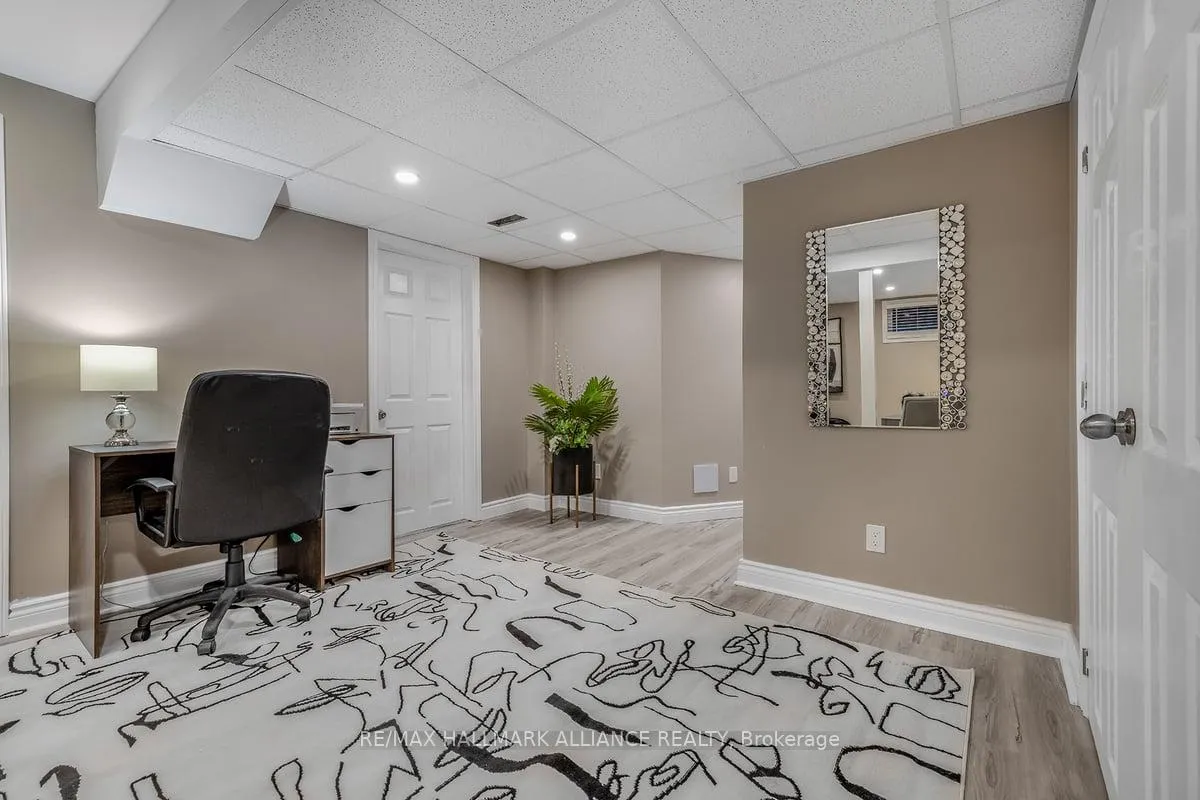 Photo 27 of 920 Ormond Drive, Oshawa, Samac — HOMEH