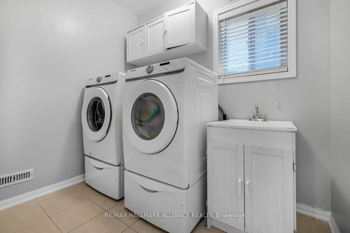 Photo 28 of 920 Ormond Drive, Oshawa, Samac — HOMEH
