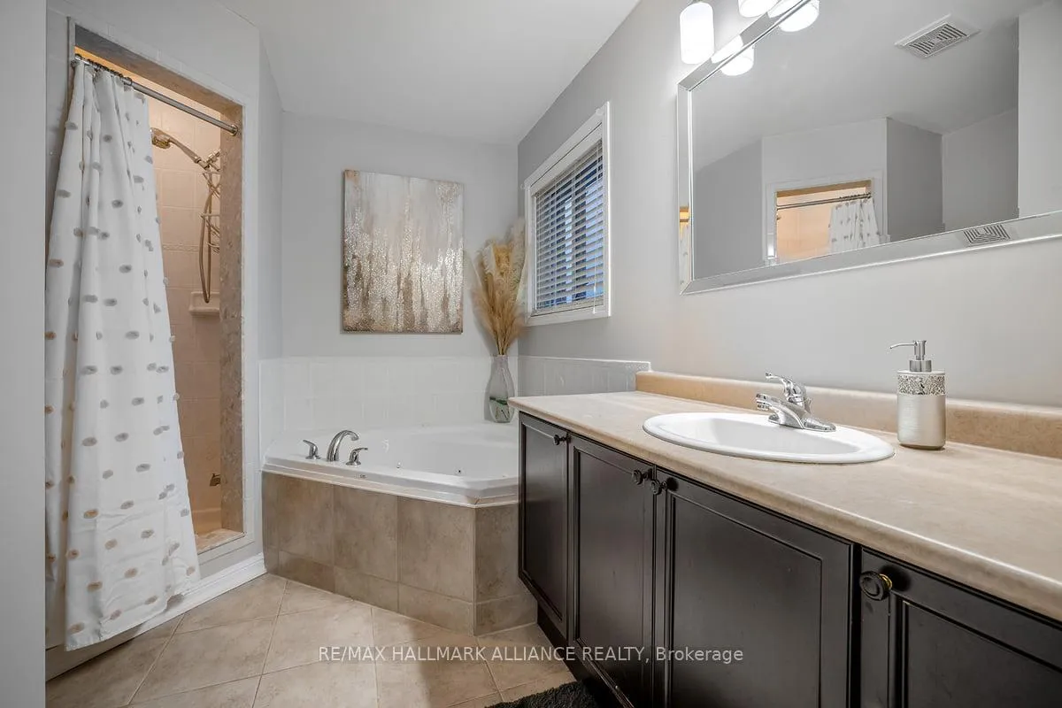 Photo 29 of 920 Ormond Drive, Oshawa, Samac — HOMEH