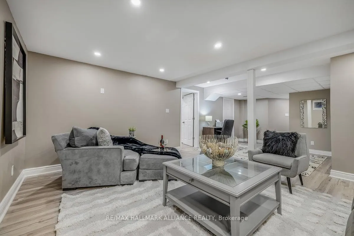 Photo 32 of 920 Ormond Drive, Oshawa, Samac — HOMEH