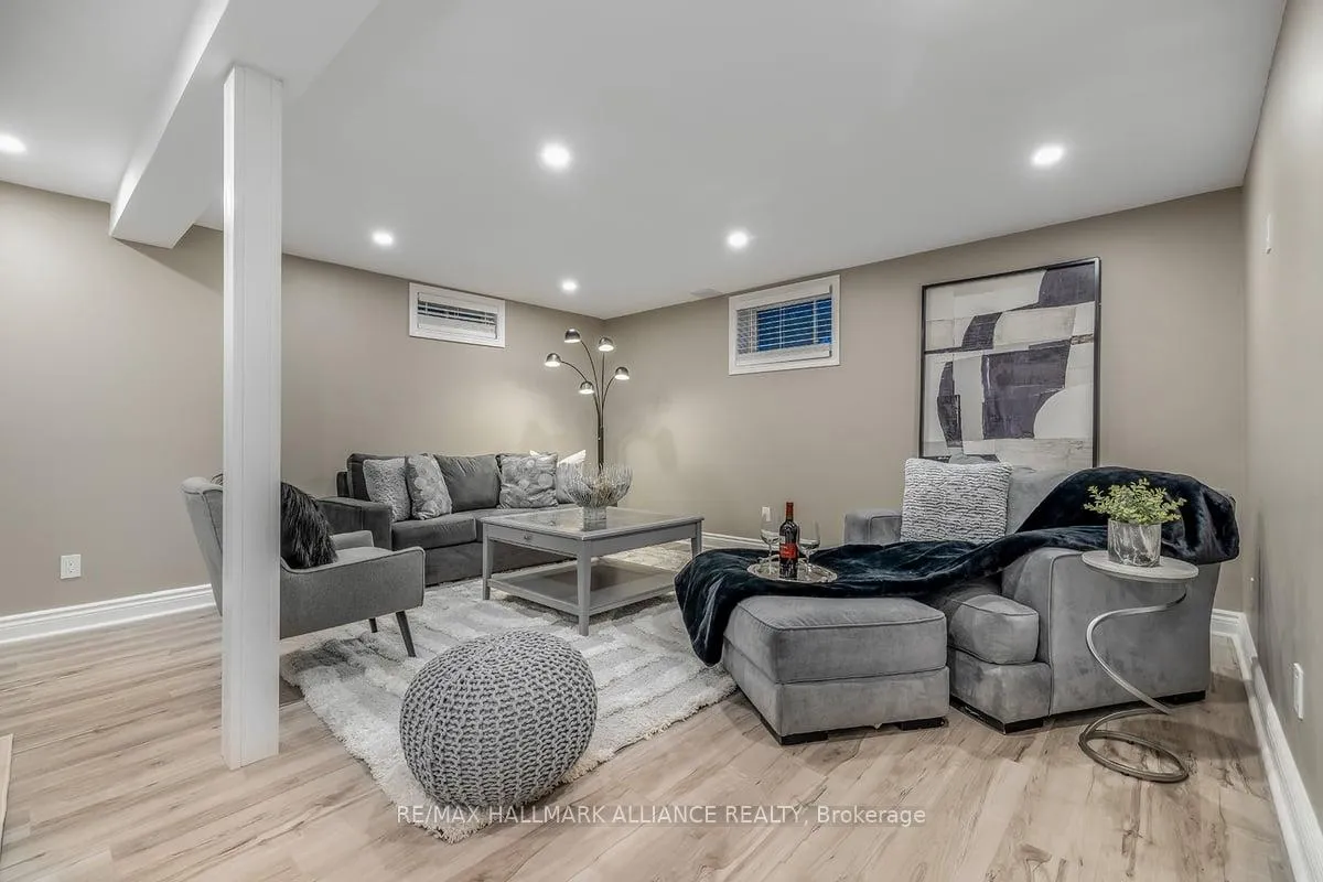 Photo 35 of 920 Ormond Drive, Oshawa, Samac — HOMEH