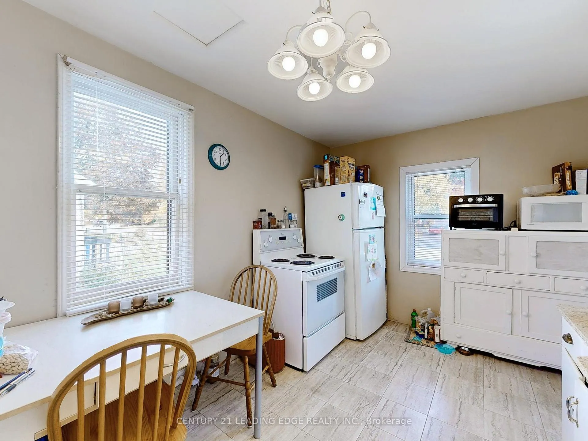 Photo 10 of 1736 Brock Street, Whitby, Port Whitby — HOMEH