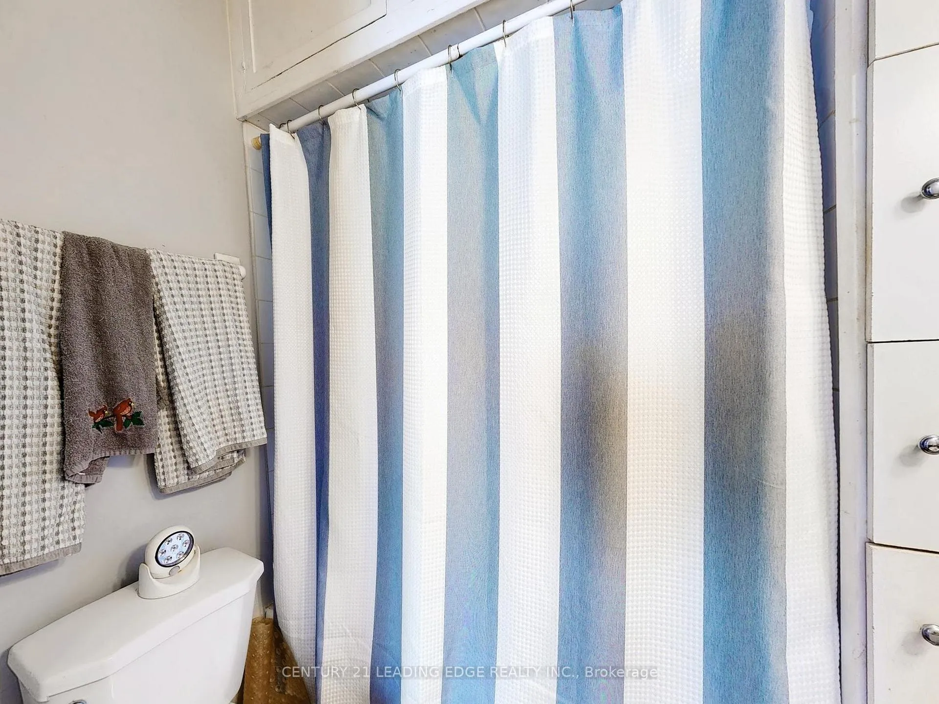 Photo 18 of 1736 Brock Street, Whitby, Port Whitby — HOMEH