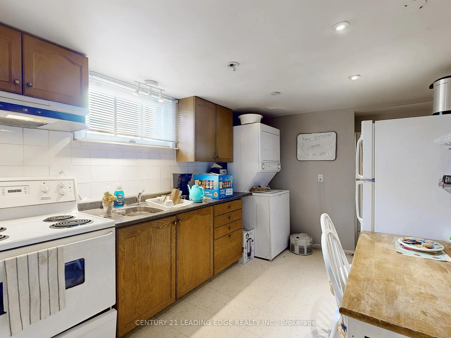 Photo 26 of 1736 Brock Street, Whitby, Port Whitby — HOMEH