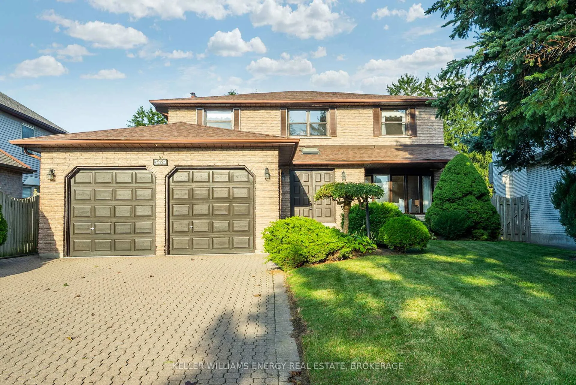 Front of 569 Prestwick Drive