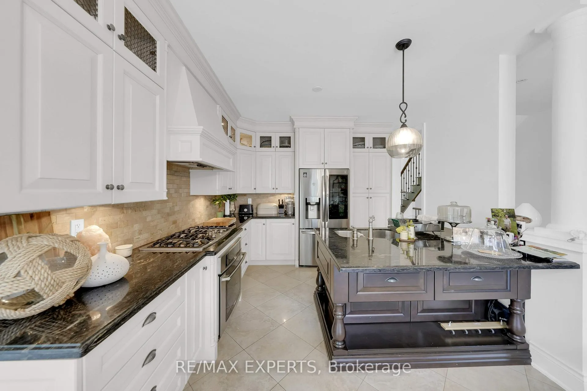 Photo 9 of 2 Josephine Road, Vaughan, Vellore Village — HOMEH