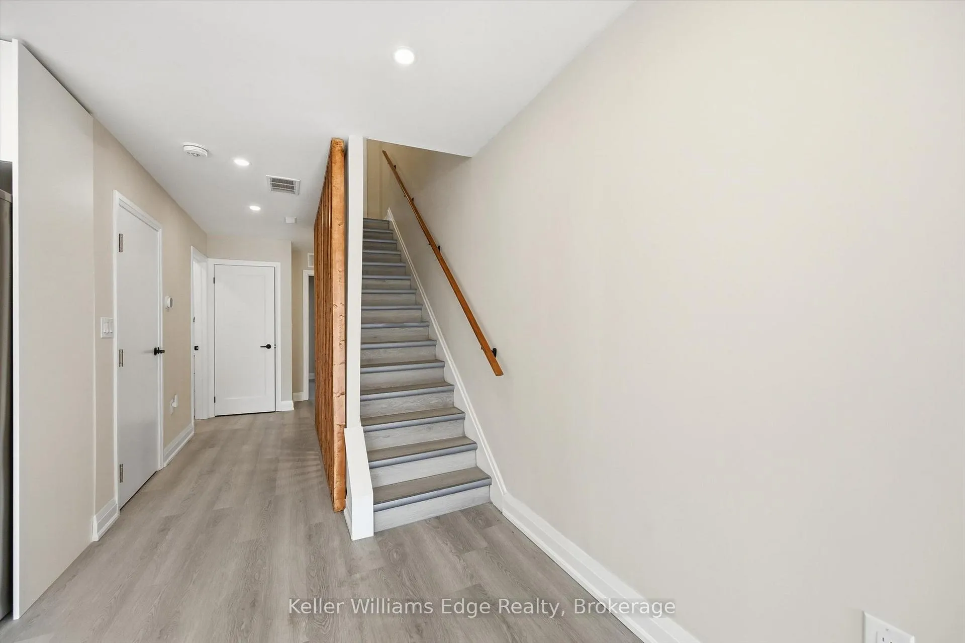 Photo 12 of Unit 3, 489 Cannon Street E, Hamilton, Gibson — HOMEH
