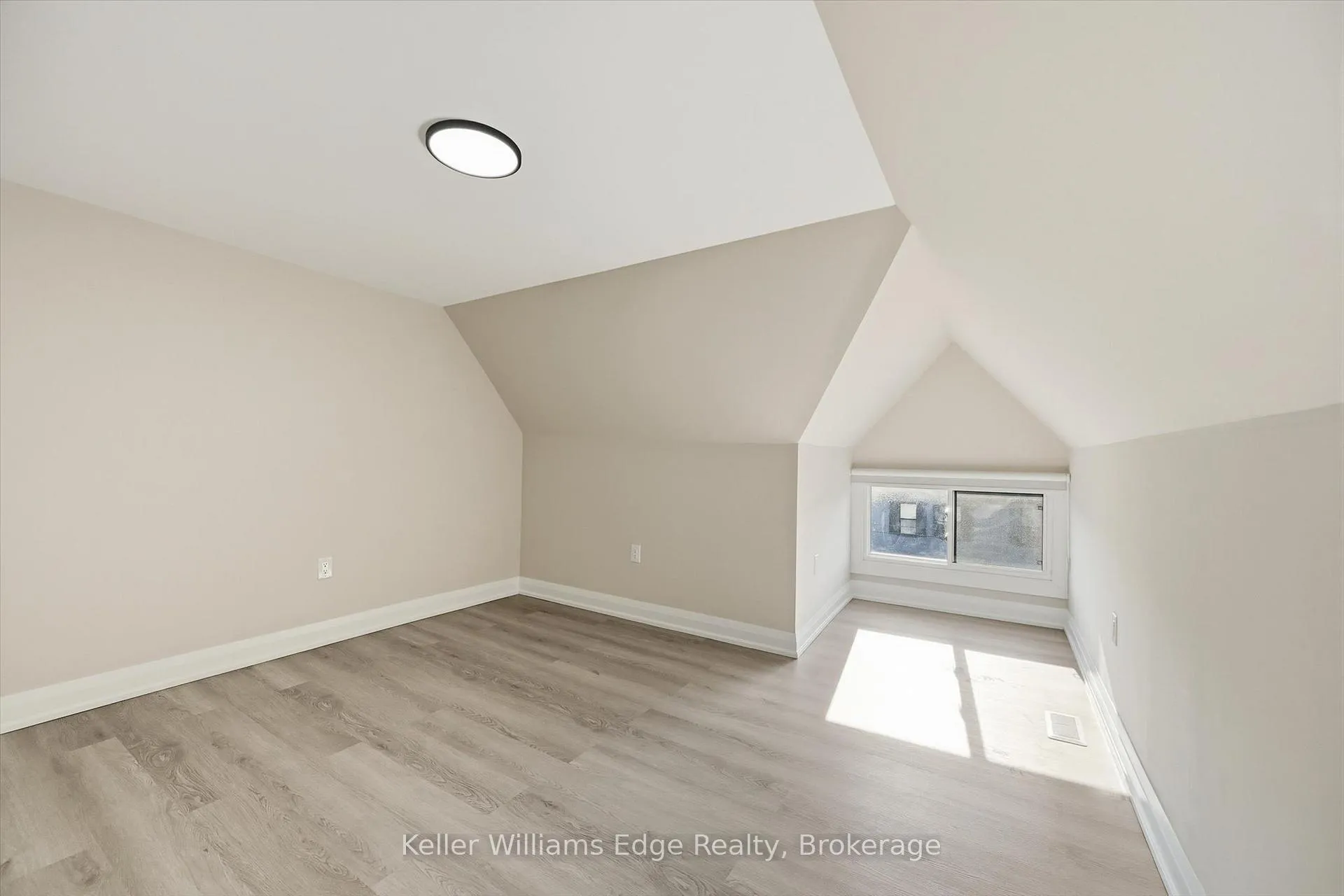 Photo 17 of Unit 3, 489 Cannon Street E, Hamilton, Gibson — HOMEH
