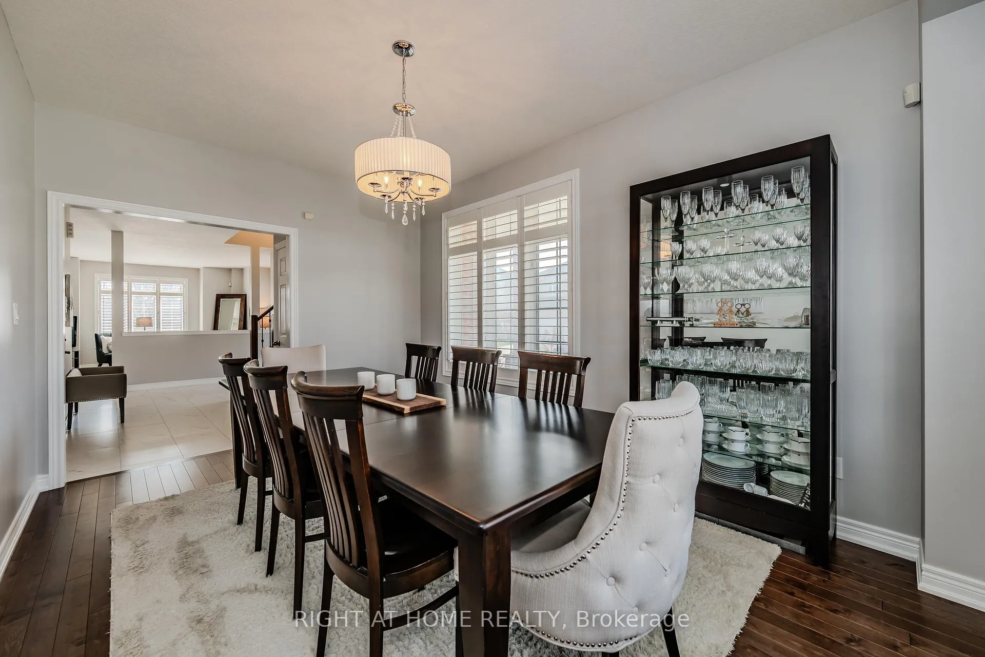 Photo 16 of 60 Springbreeze Heights, Hamilton, Lakeshore — HOMEH
