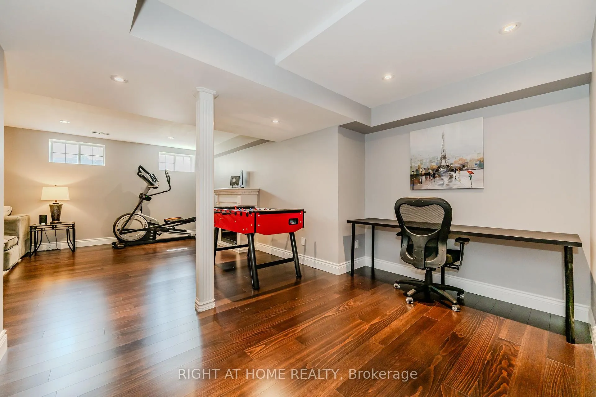 Photo 30 of 60 Springbreeze Heights, Hamilton, Lakeshore — HOMEH