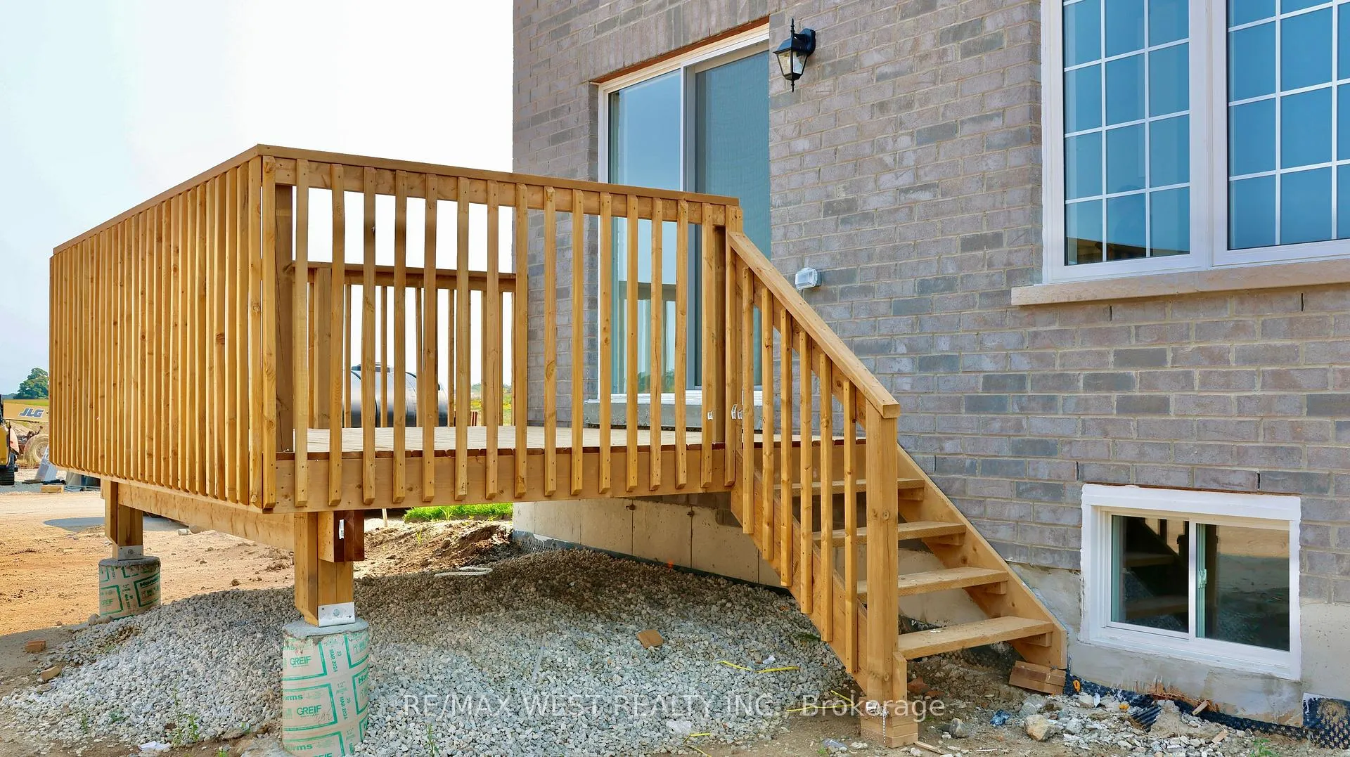 Photo 11 of 246 Mckenzie Drive, Clearview, Stayner — HOMEH