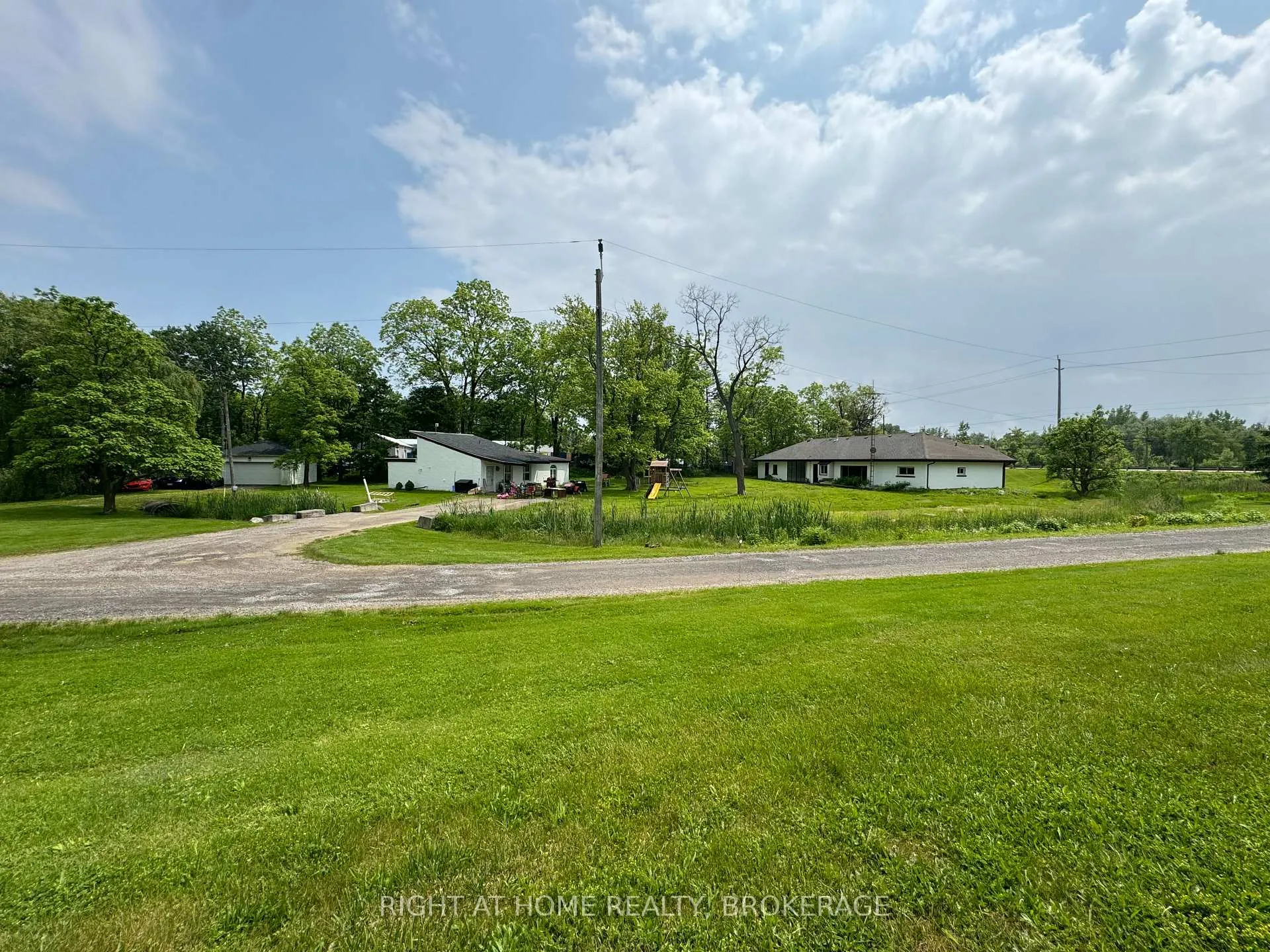 Photo 21 of 706 Highway 6, Hamilton, Rural Flamborough — HOMEH
