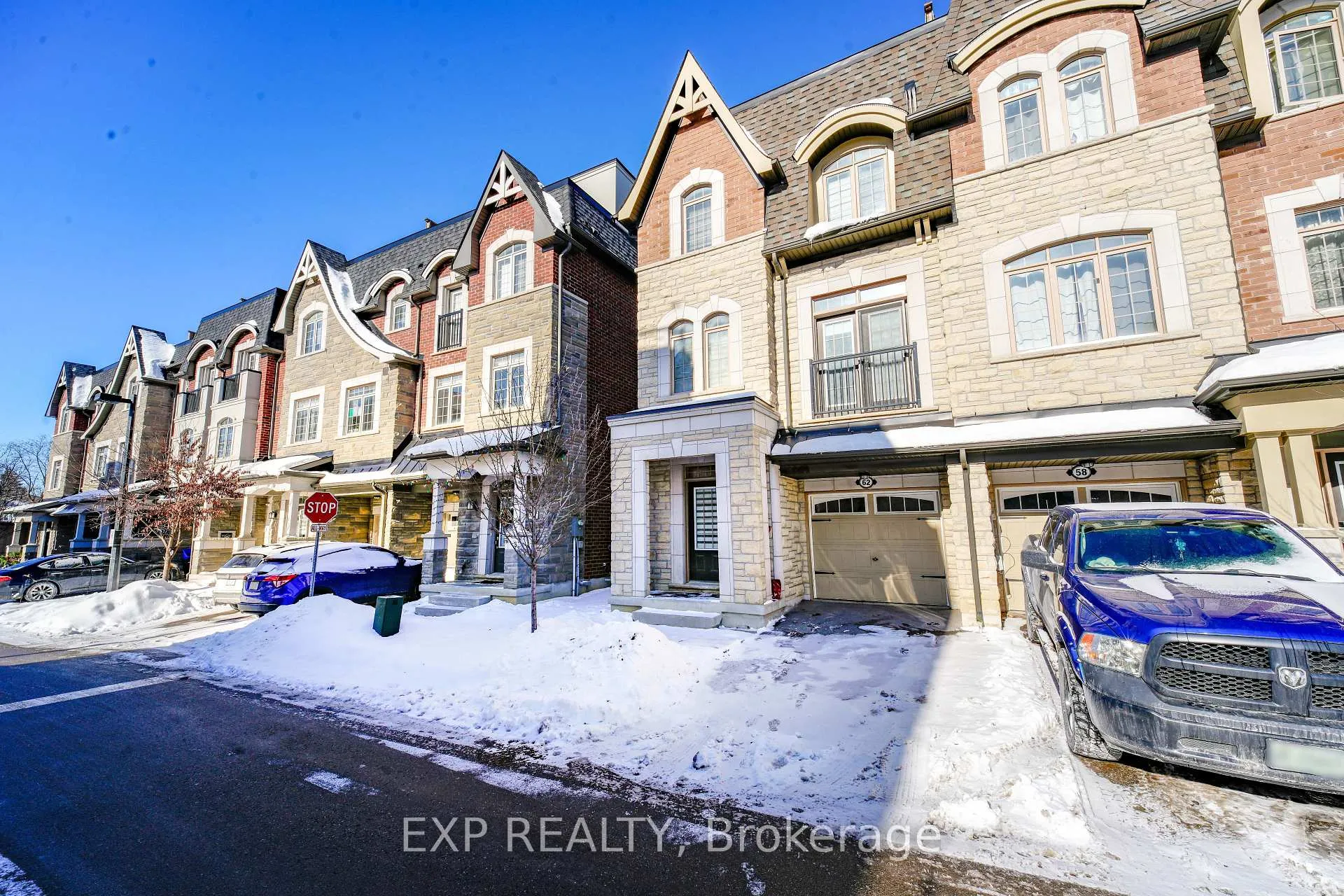 Photo 3 of 62 Ingleside Street, Vaughan, East Woodbridge — HOMEH