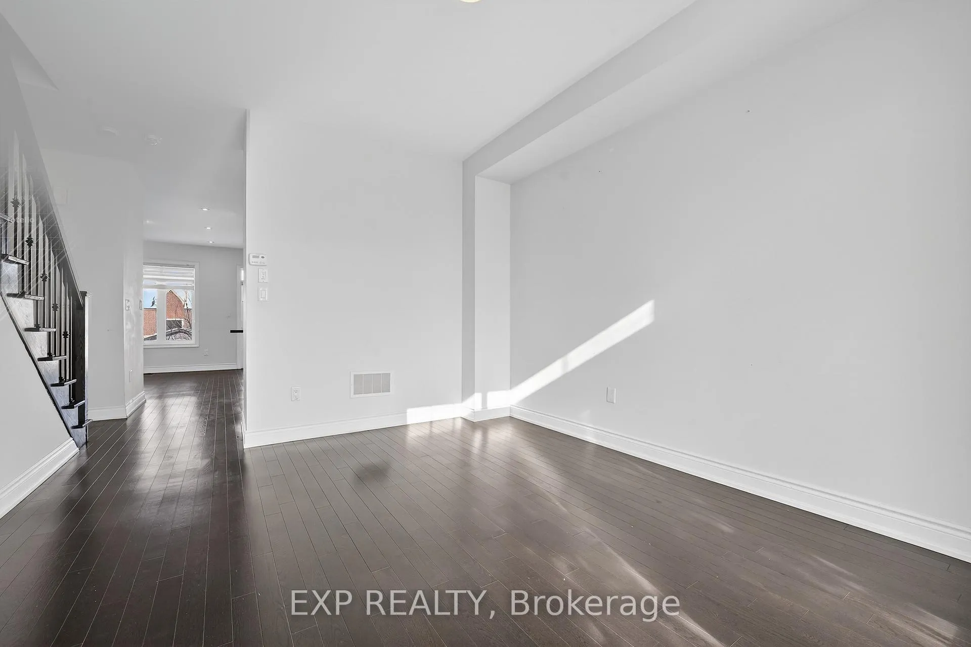Photo 23 of 62 Ingleside Street, Vaughan, East Woodbridge — HOMEH
