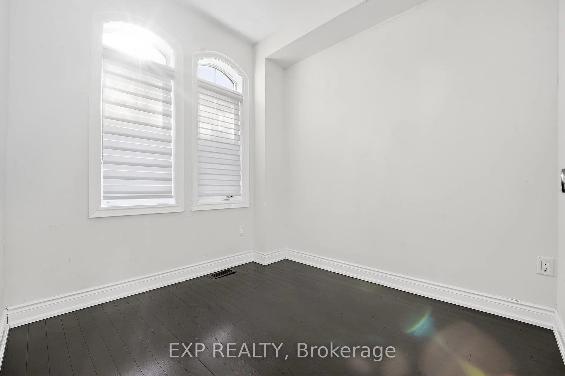 Photo 26 of 62 Ingleside Street, Vaughan, East Woodbridge — HOMEH