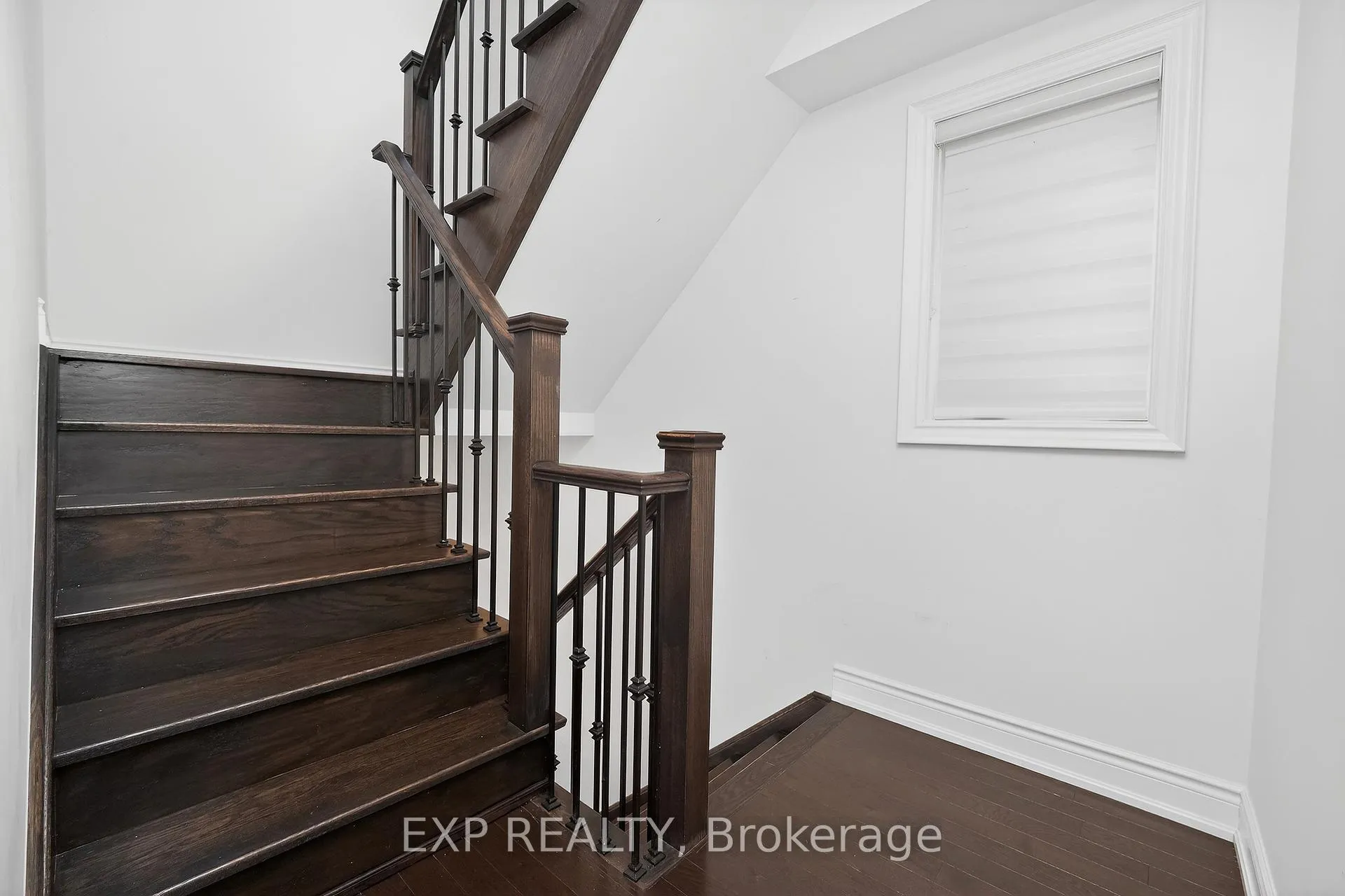 Photo 29 of 62 Ingleside Street, Vaughan, East Woodbridge — HOMEH
