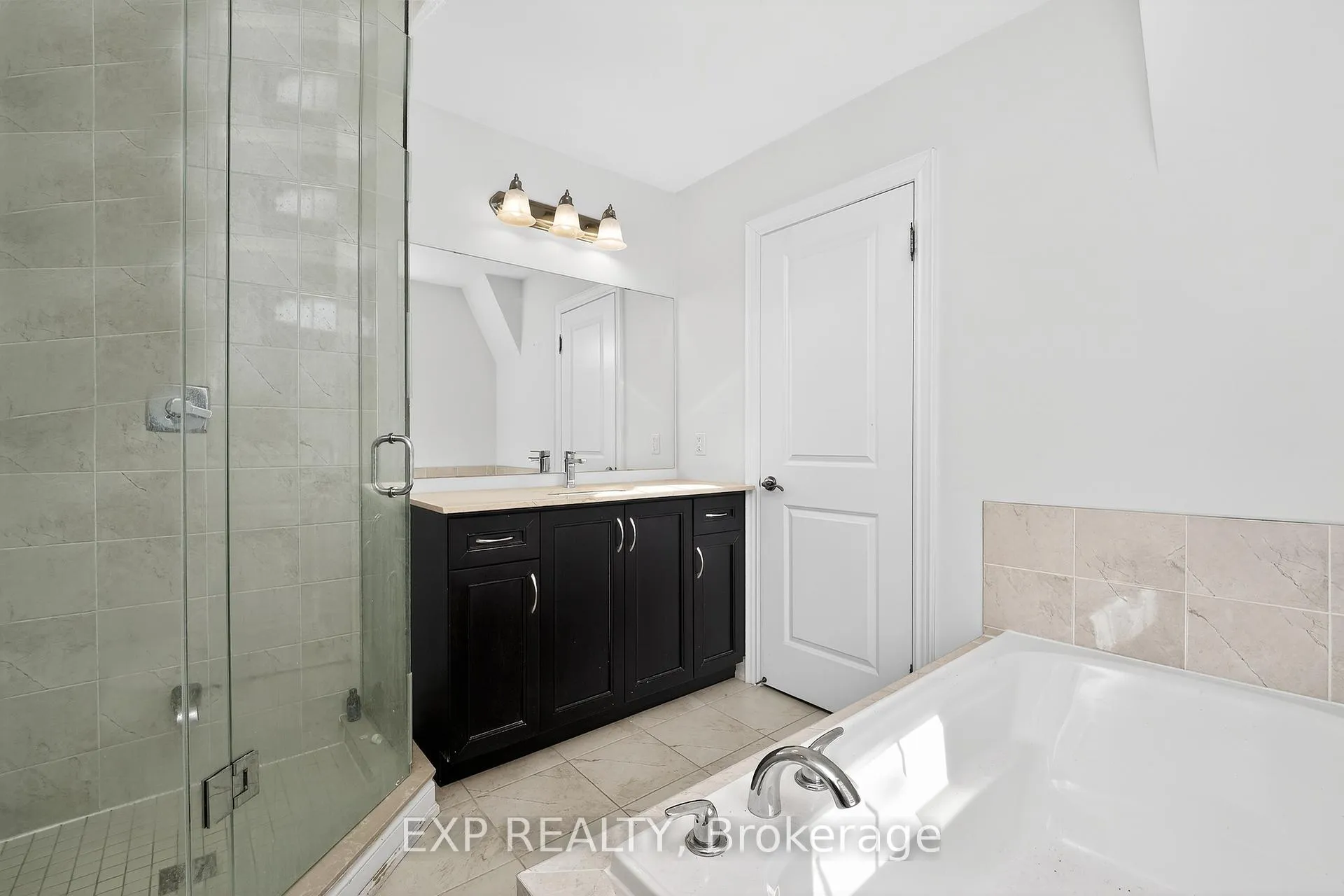 Photo 36 of 62 Ingleside Street, Vaughan, East Woodbridge — HOMEH