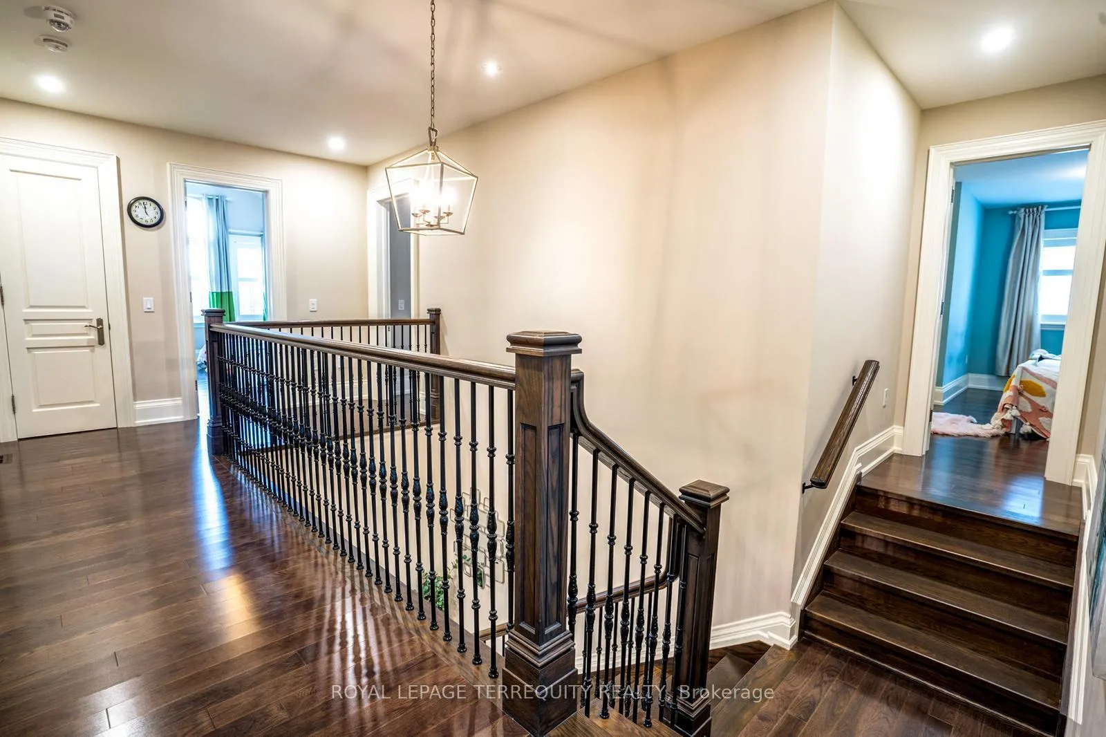 Photo 21 of 21 Langdon Drive, King, King City — HOMEH
