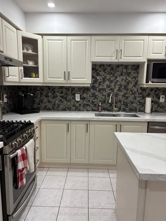 Photo 8 of 106 Casabel Drive W, Vaughan, Vellore Village — HOMEH