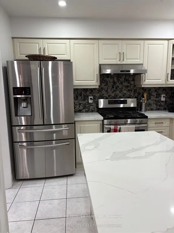 Photo 10 of 106 Casabel Drive W, Vaughan, Vellore Village — HOMEH