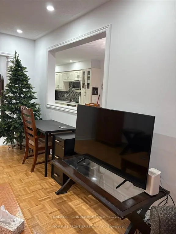 Photo 28 of 106 Casabel Drive W, Vaughan, Vellore Village — HOMEH
