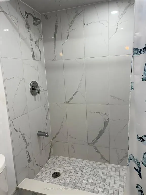 Photo 33 of 106 Casabel Drive W, Vaughan, Vellore Village — HOMEH