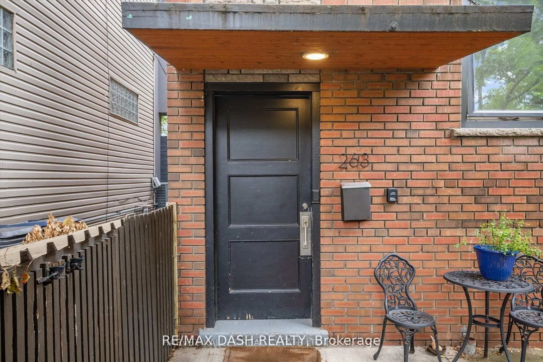 Photo 3 of Unit 1, 263 Boston Avenue, Toronto, South Riverdale — HOMEH