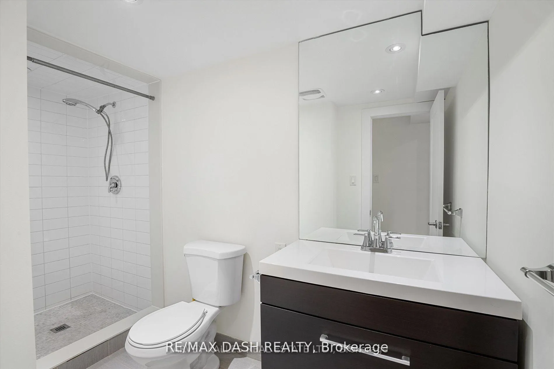 Photo 6 of Unit 1, 263 Boston Avenue, Toronto, South Riverdale — HOMEH