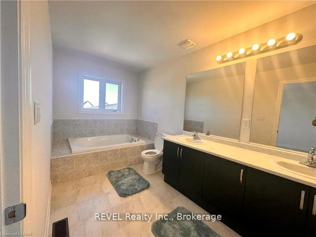 Photo 12 of 29 sapphire Way, Thorold, Rolling Meadows — HOMEH