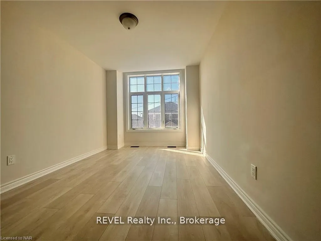 Photo 14 of 29 sapphire Way, Thorold, Rolling Meadows — HOMEH