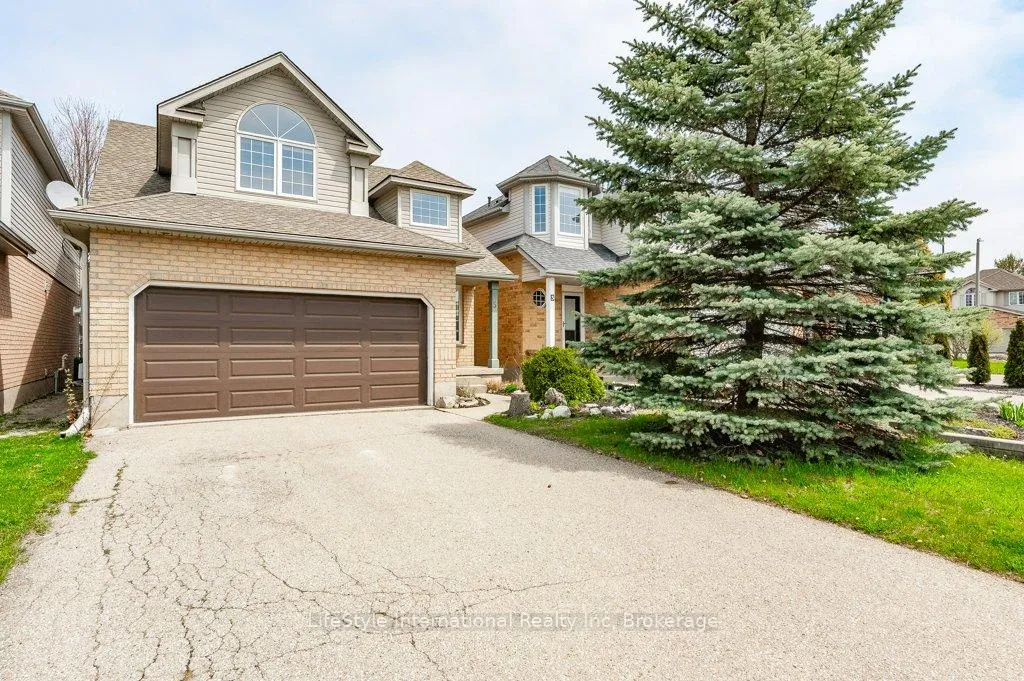 Photo 3 of 5 Camm Crescent, Guelph, Pineridge/Westminster Woods — HOMEH